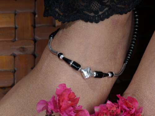 NAZARIYA ANKLETS
