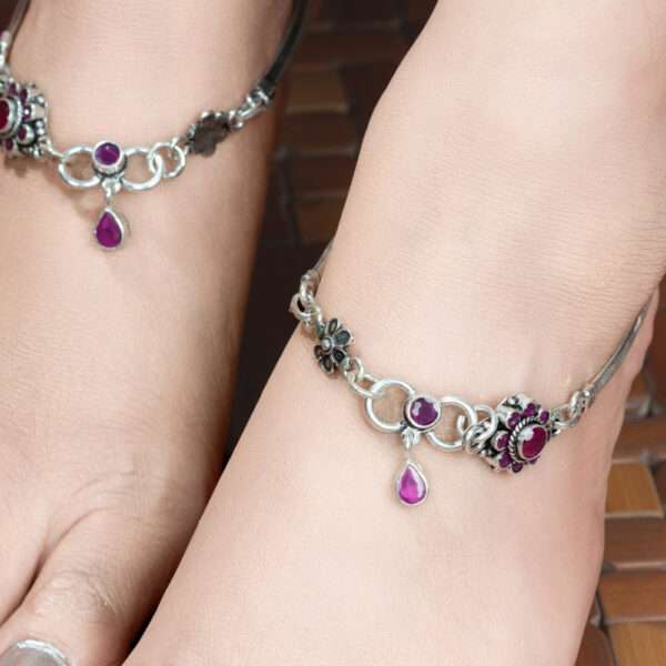 STONE WITH OXIDISED FINISH ANKLETS