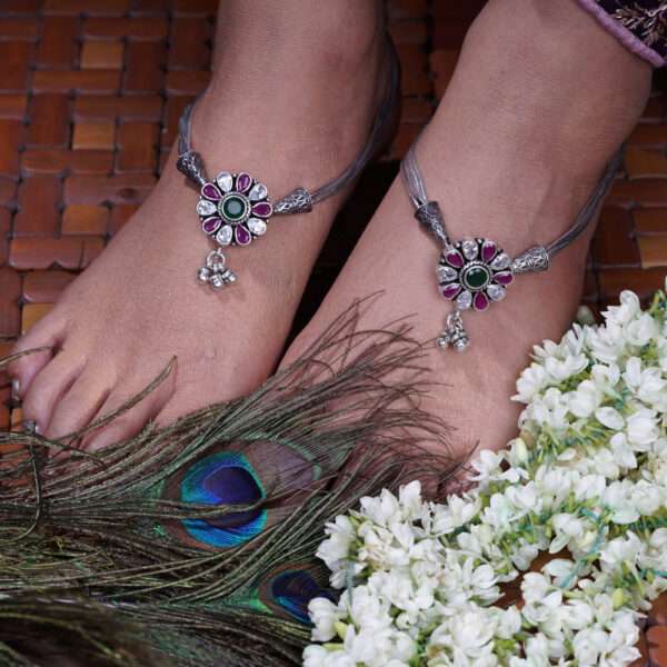 STONE WITH OXIDISED FINISH ANKLETS