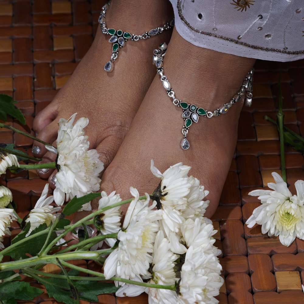 STONE WITH OXIDISED FINISH ANKLETS