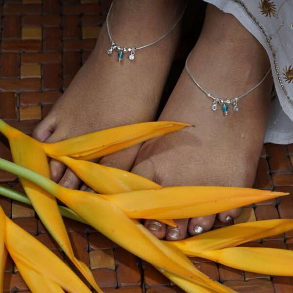 STONE WITH OXIDISED FINISH ANKLETS