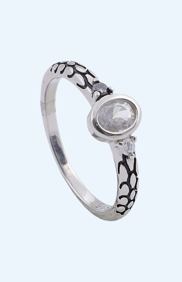 LADIES RING OXY WITH STONE