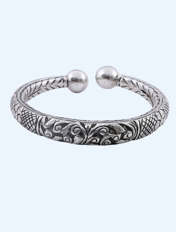 OXIDISED FLOWER LEAVES BALL MUKH BALA RS6950
