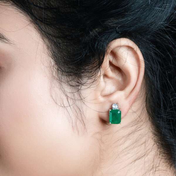 PENDANT WITH CHAIN, EARRINGS AND RING