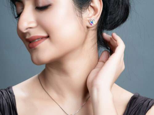 PENDANT WITH CHAIN AND EARRINGS