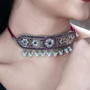 STONE STUDDED NECKLACE