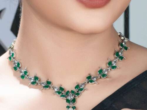 STONE STUDDED NECKLACE